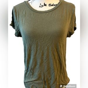 Soft & Sexy American Eagle Outfitters Green Shirt